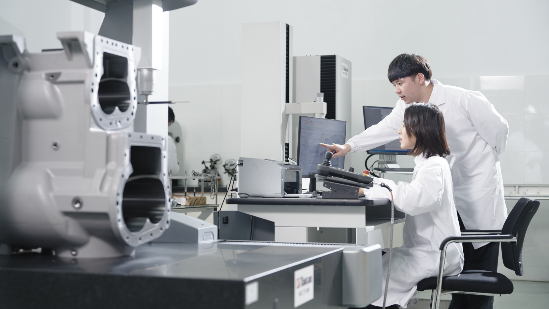 泰田集團(tuán)參加2018年秋季校園招聘會(huì)